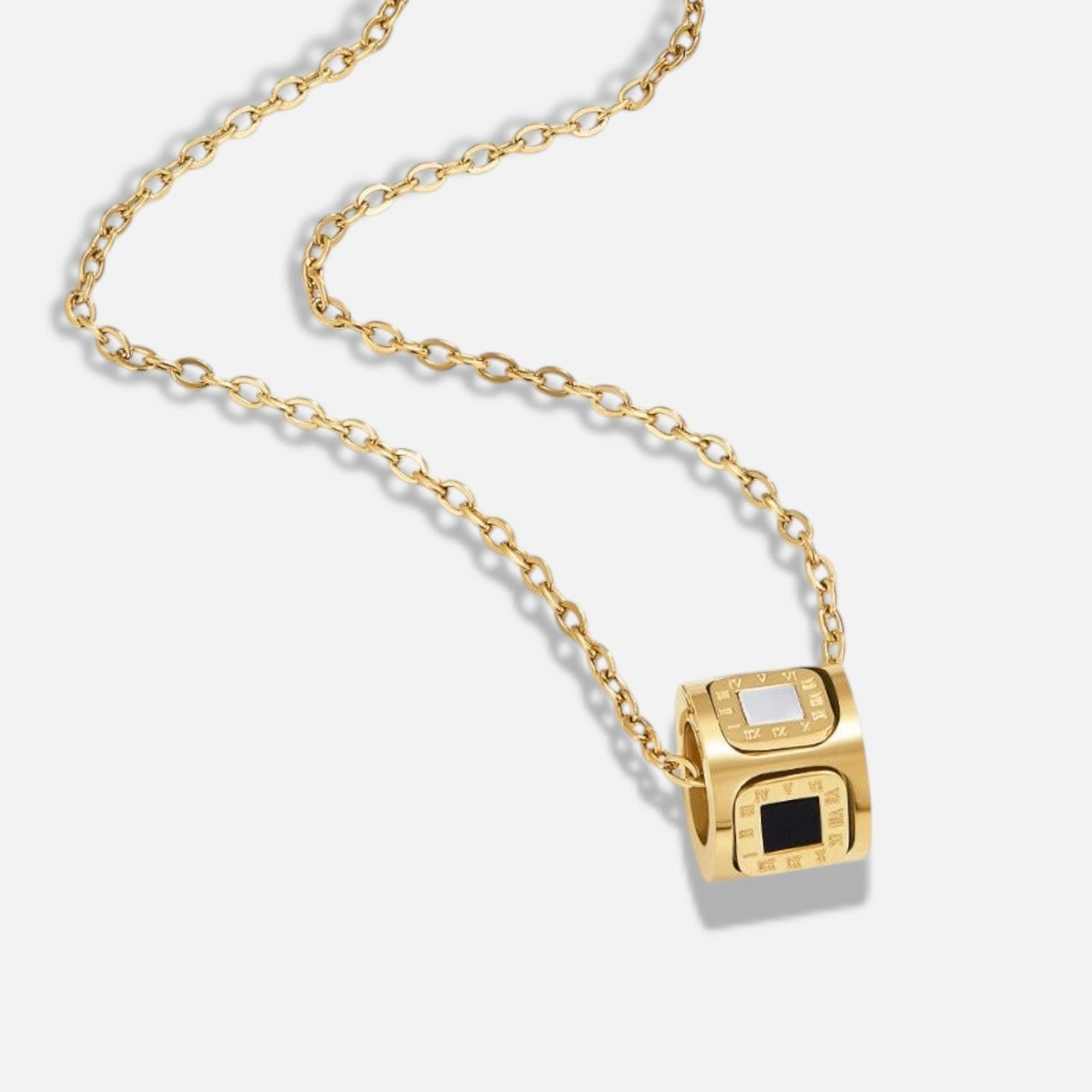 Orvya Black Agate Cube Pendant Necklace
